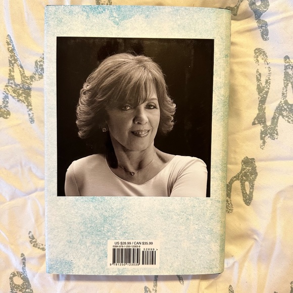 Nora Roberts /The Rise Of Magicks/ Chronicles of The One/Book 3 Hard Cover - Picture 3 of 3